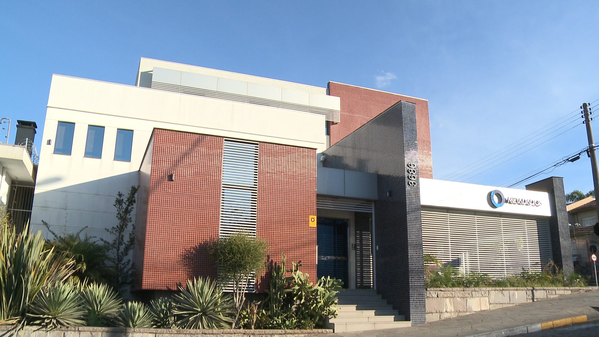 Metadados conquista Prêmio Fornecedores de Confiança pela nona vez
