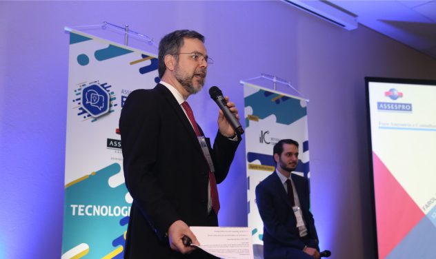 O que a política e os índices econômicos acenam para o setor de TI