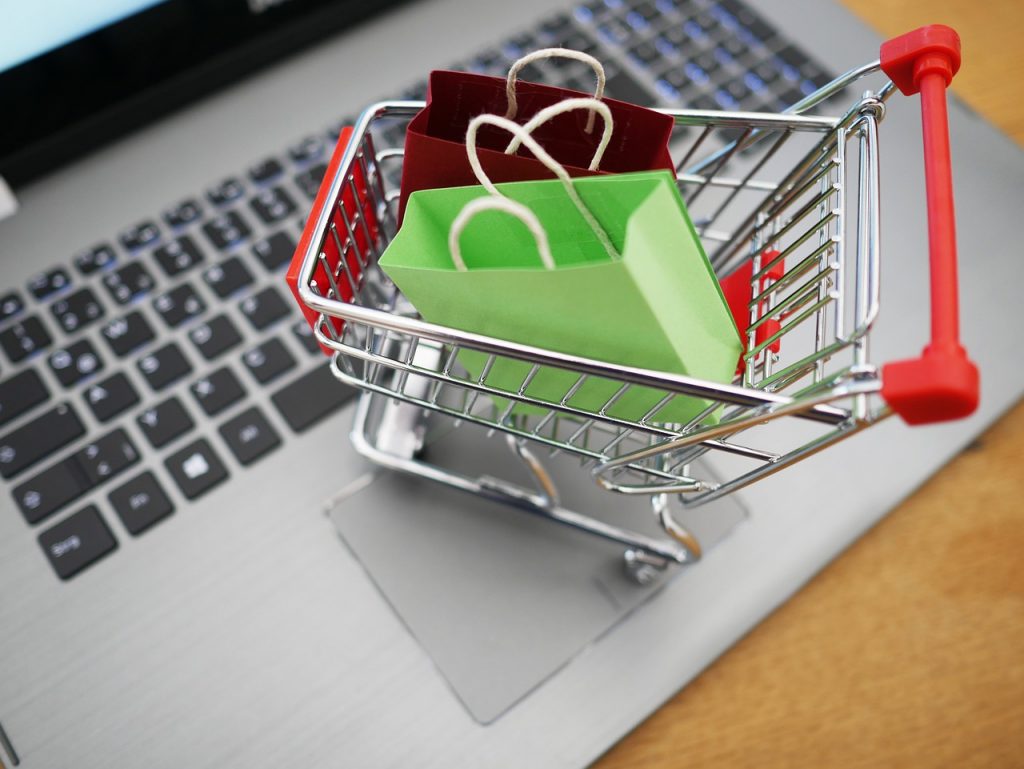 Varejo digital: modelo de negócios integra redes sociais e canais de venda