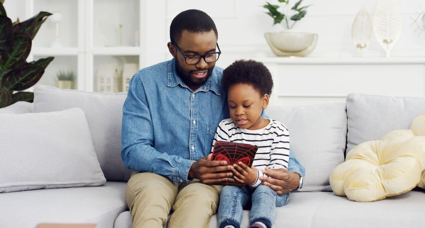 Positivo, em parceria com a Disney, lança tablet do Homem-Aranha