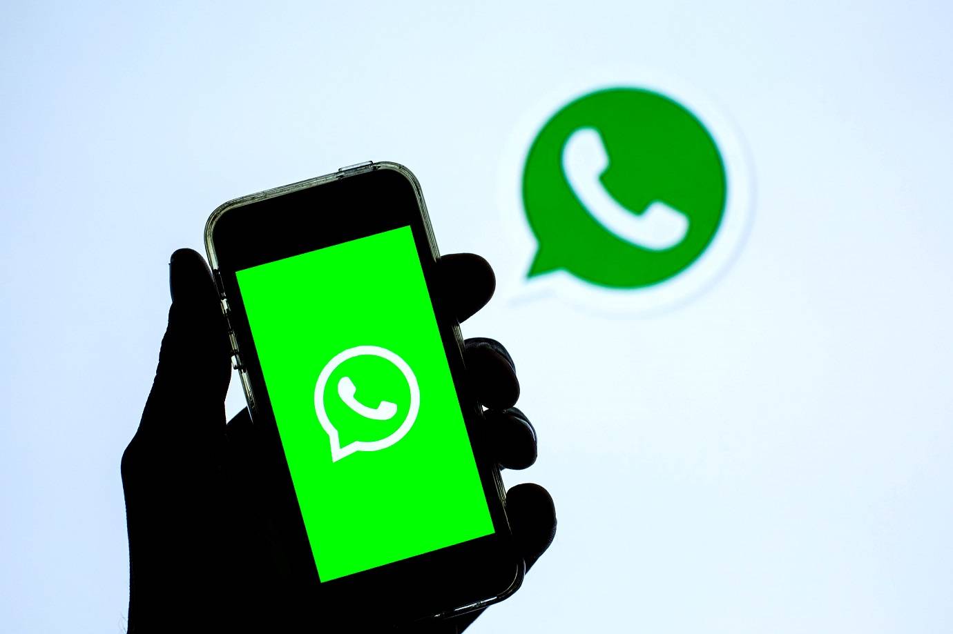 Queda do WhatsApp pode gerar indenização aos usuários