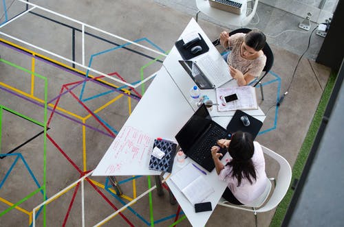Universidades brasileiras se classificam para final mundial do Huawei ICT Competition