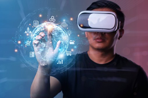 Veja como se especializar nas carreiras mais promissoras criadas pelo metaverso