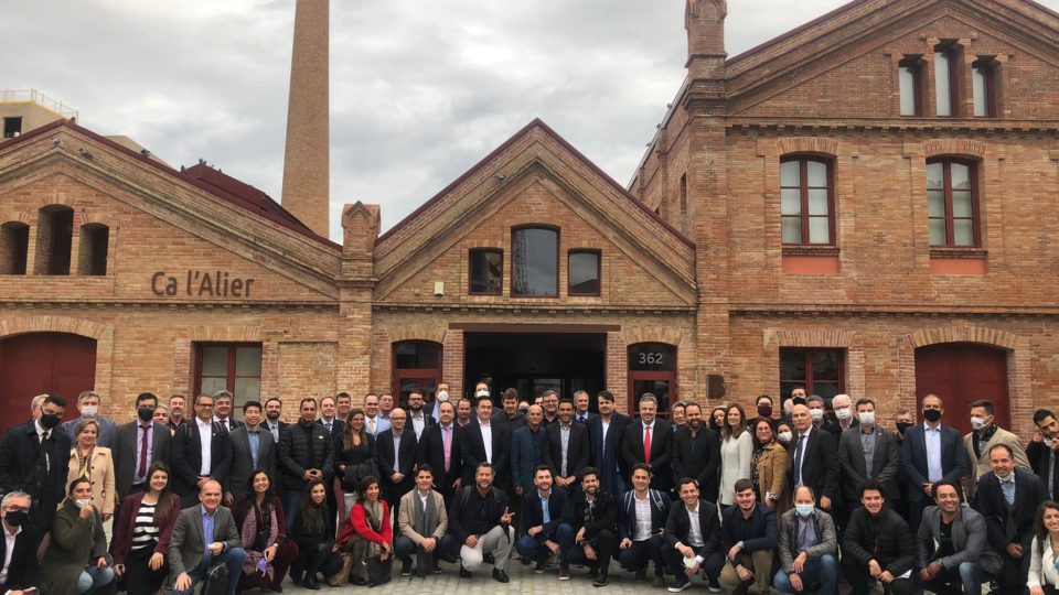 Comitiva para Barcelona promove semana de imersão em smart cities