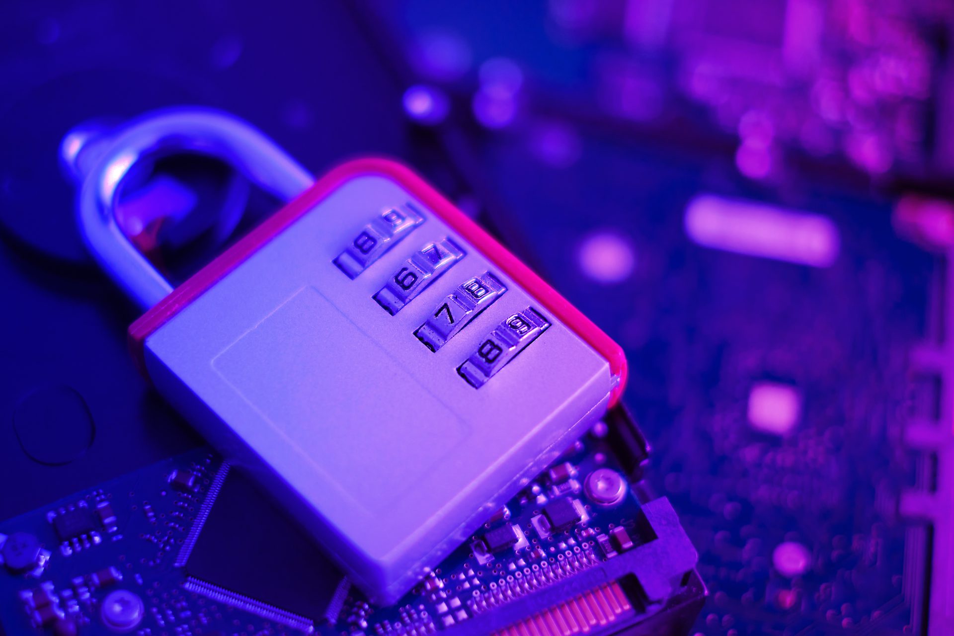 Reconhecimento facial chega às assinaturas eletrônicas e amplia segurança frente ao avanço global das fraudes digitais
