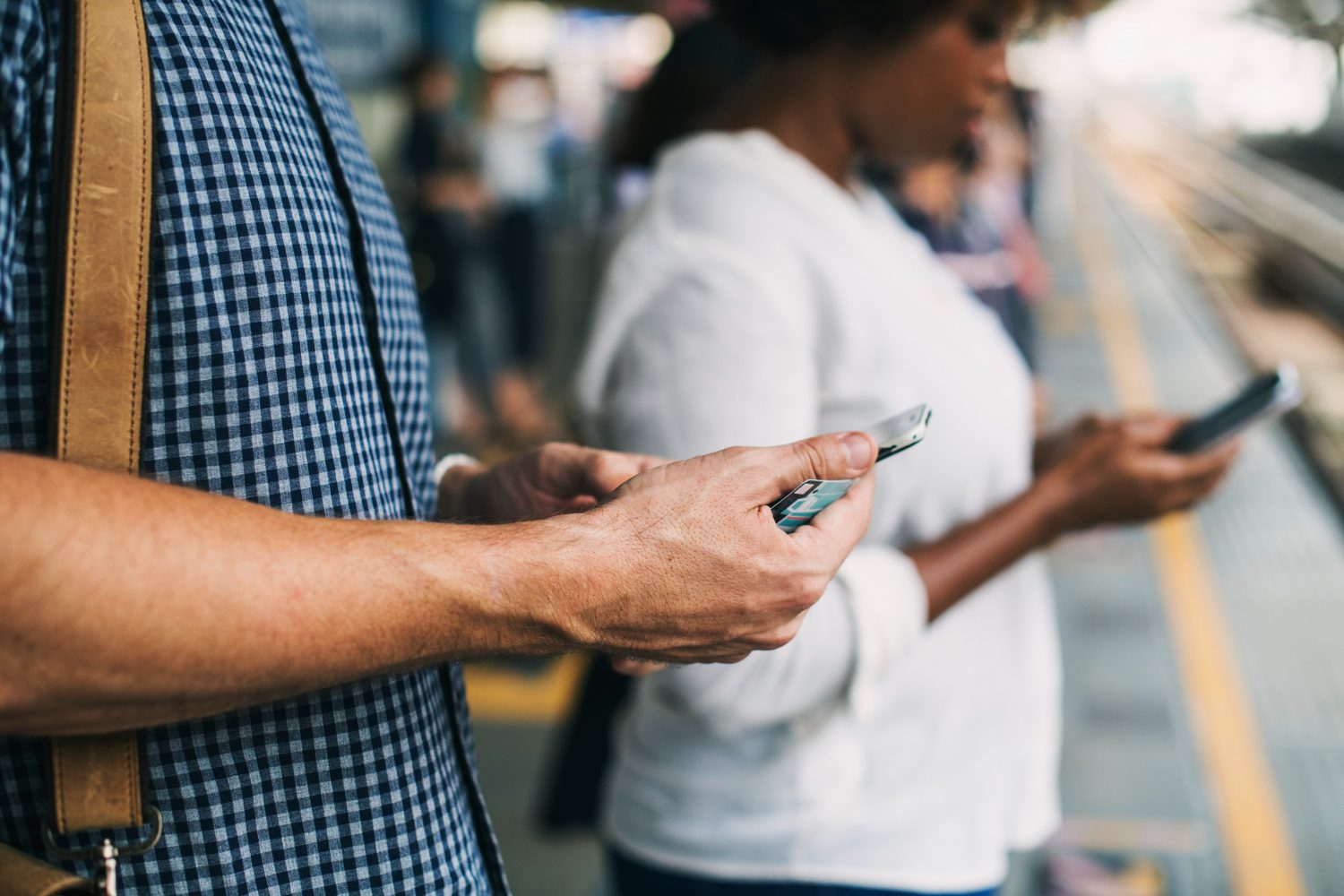 Celulares "engolem" o censo: Brasil já tem mais smartphones do que habitantes
